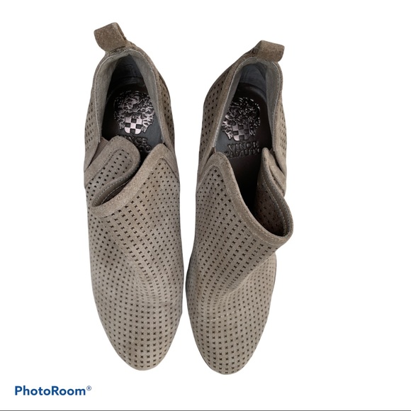 Vince Camuto perforated suede booties - Picture 4 of 6